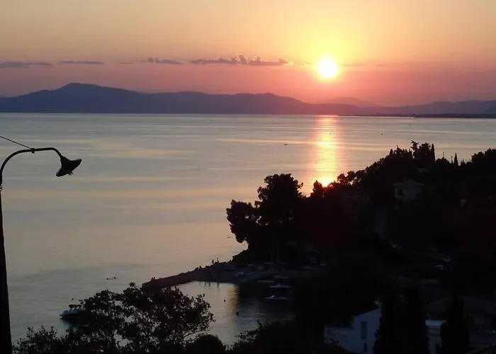 ¨Με Θέα Το Ηλιοβασίλεμα¨