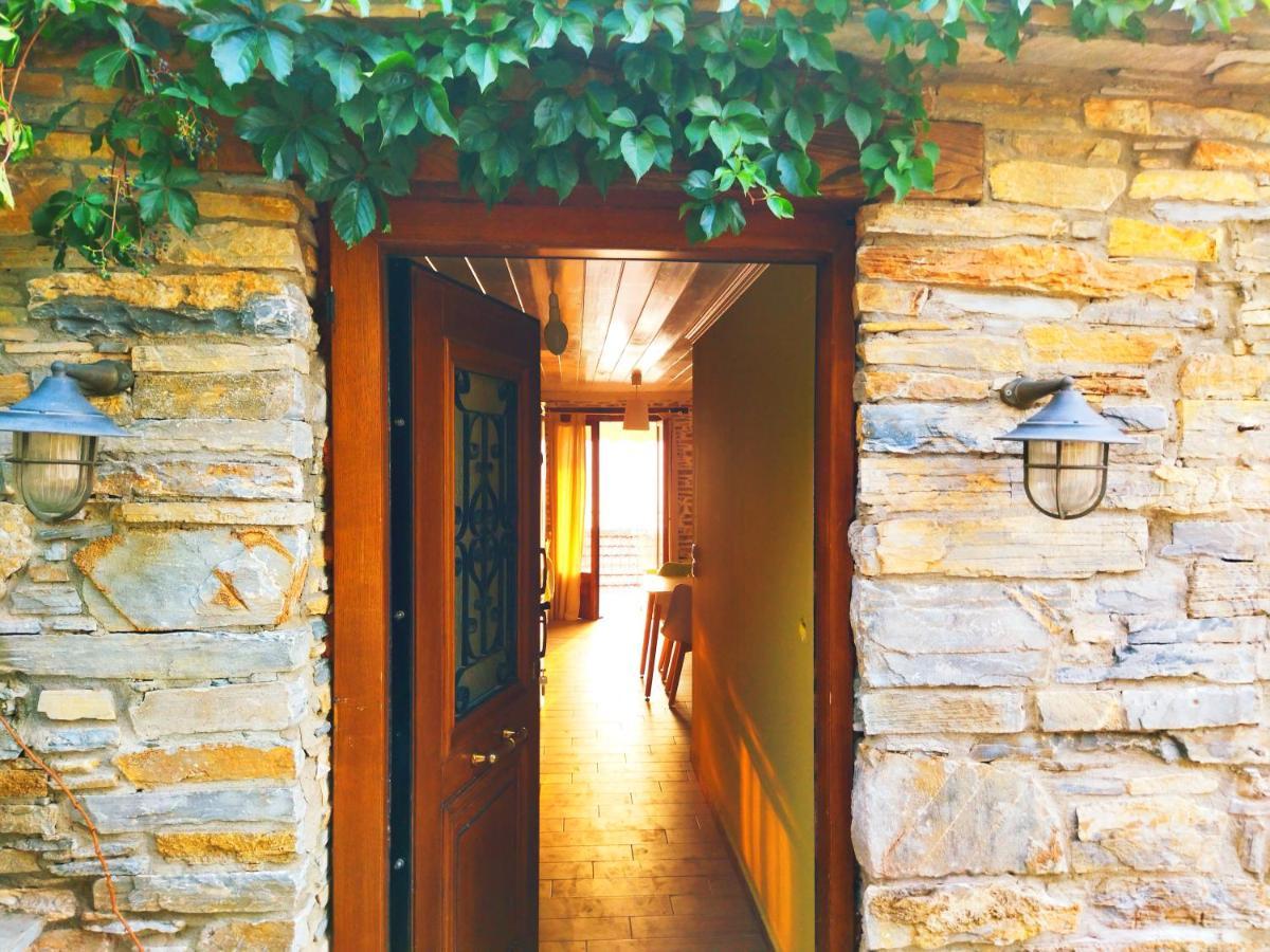 Villa ¨με θέα το ηλιοβασίλεμα¨ *